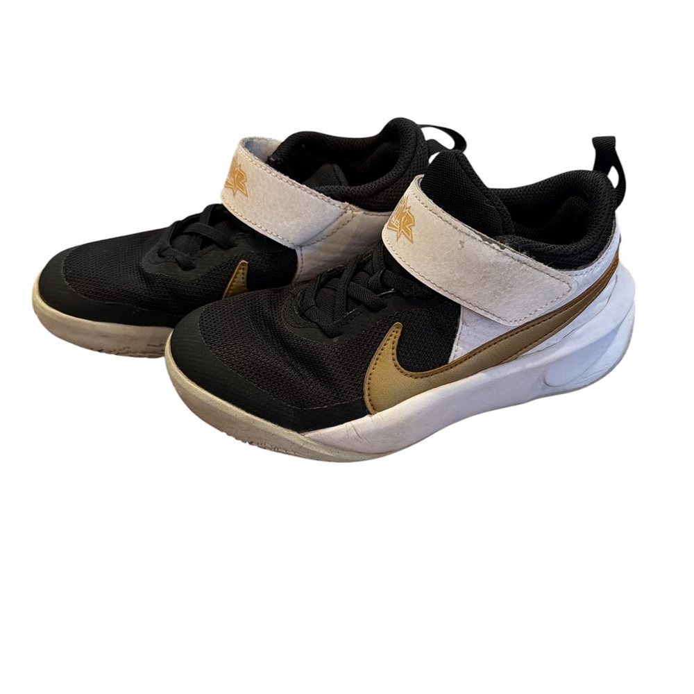 Boys Black and White Nike Sneakers 13.5